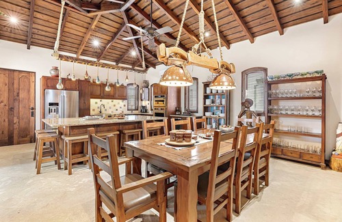 Las Catalinas Villa | Beautiful Villa, Walk to Beach!