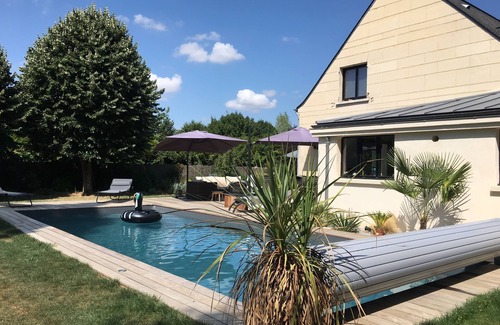 Noisy-le-Roi House | Beautiful Villa with swimming pool close to Paris and Versailles