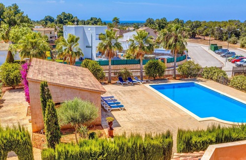 Llucmajor Villa | Beautiful Villa with Pool, Wi-Fi, Terrace and Balcony; Parking Available