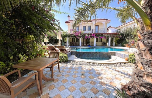 Dalyan City Center Villa | Beautiful Villa with Salt System Private Pool & Garden in Center of Dalyan !