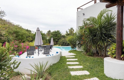 Santa Maria Huatulco House | Beautiful Villa Zaachila 702
