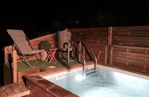 Fox-Amphoux House | Beautiful Village House with above ground pool, quiet.