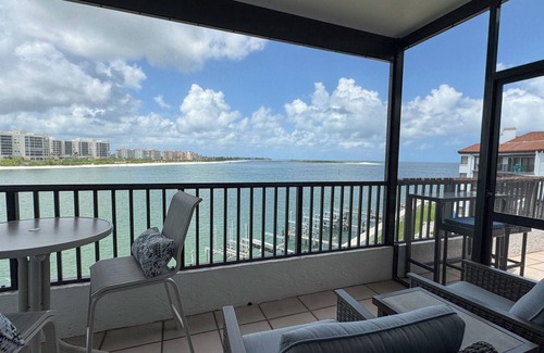 Isles of Capri Condo | Beautiful water front condo with a View! Isles of Capri