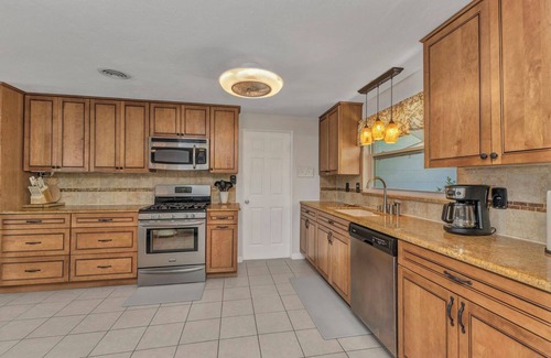 Port Charlotte House | Beautiful Waterfront House with Heated Pool and Fishing Dock