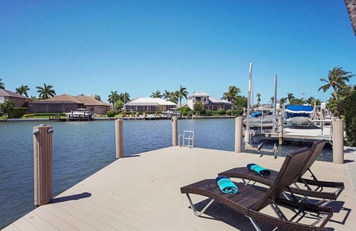 Marco Island House | Beautiful waterfront home with big, private pool close to Tigertail Beach.