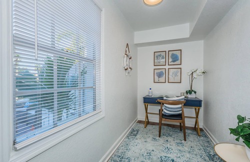 Coquina Key Condo | Beautiful Waterfront Resort Style Living - 1 bed