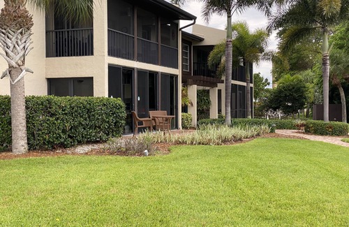 Longboat Key Condo | BEAUTIFUL WATERFRONT CONDO AVAILABLE FOR SUMMER 2023