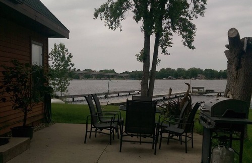 Sturgeon Bay Cottage | Beautiful Waterfront Retreat on Sturgeon Bay, Private Dock.