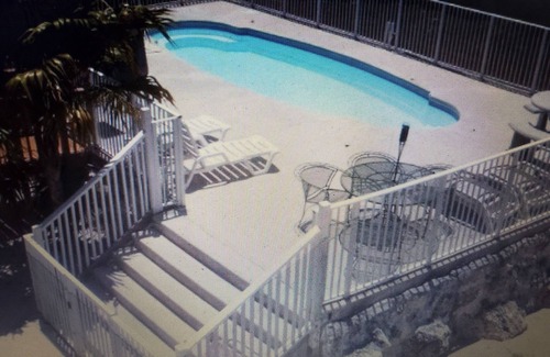 Marathon House | Beautiful Waterfront Gulf of America Great location.