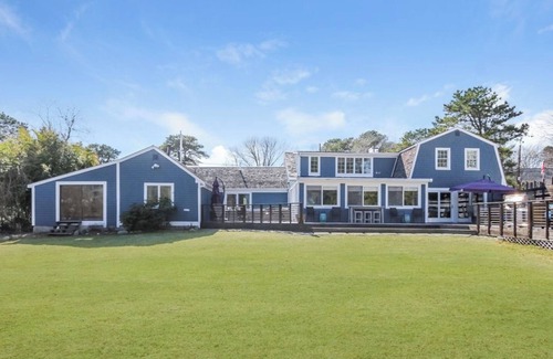 South Yarmouth House | Beautiful waterfront home- mins to beach, fishing/kayak right from the backyard