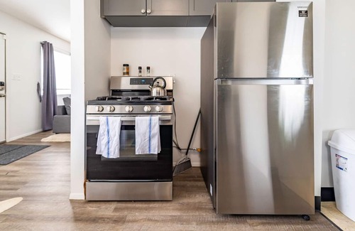 Ferndale House | Beautiful, Well Appointed 3BR in Ferndale!