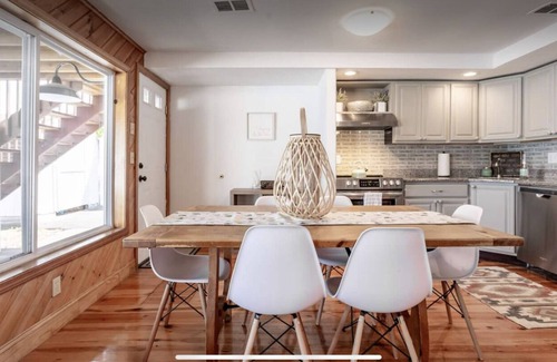 White Lake House | Beautiful White Lake Lakehouse on Woodstock Way!
