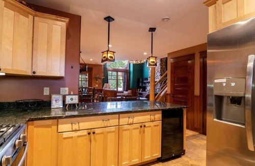 Lake Placid House | Beautiful Wooded Townhouse in Lake Placid