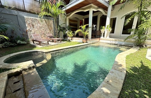 Sunset Road Villa | Beautifull Bright Bohomian villa in seminyak