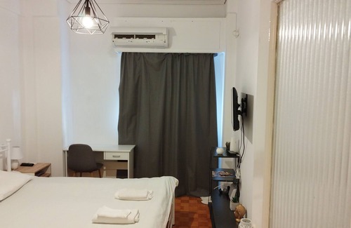 Filopappou Apartment | beautifull cozy studio in koukaki athens