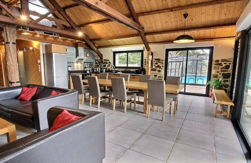 Erquy Villa | beautifull stylish house close to the beach, heated and covered swimming pool