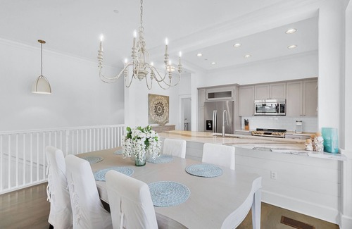 Watercolor Condo | Beautifully Decorated 2 Bedroom Condo. Just a 1 Minute Walk to the Beach!