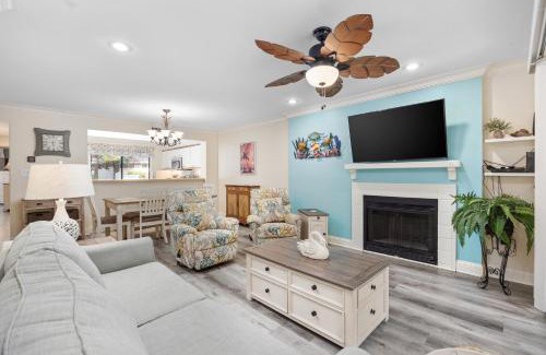 Arcadian Shores Apartment | Beautifully Decorated 2 BR Villa located in exclusive gated community, Sleeps 8!