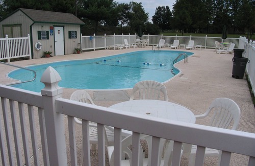Whittington Condo | BEAUTIFULLY DECORATED 3BED/2BATH CONDO ON REND LAKE GOLF COURSE