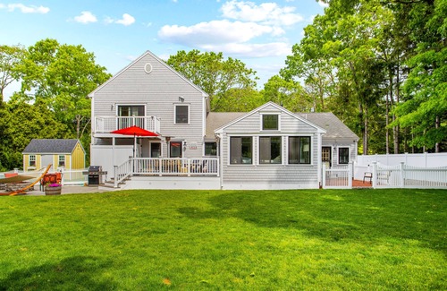 Centerville House | Beautifully furnished Barnstable home in the “center” of the action!