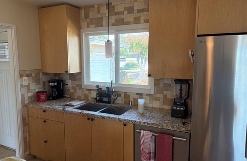 Clairemont House | Beautifully landscaped 3-BR/2BA house. centrally located/beaches,downtown+more