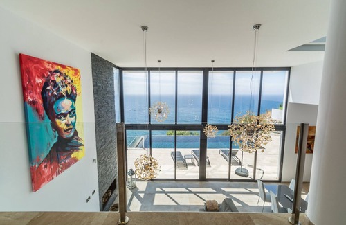 Salobrena Villa | Beautifully located luxury private villa with heated pool and jacuzzi