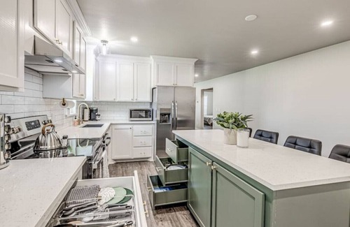 Central Oklahoma City House | Beautifully Remodeled 3B1.5B W/King Bed By OU Med