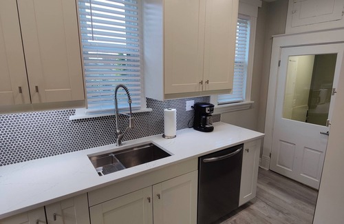 Dayton House | Beautifully remodeled single story cottage close to downtown Cincinnati!