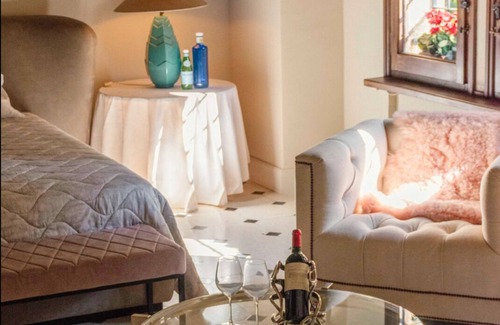 Castelldefels Apartment | Beautifully renovated historic tower for a luxurious stay