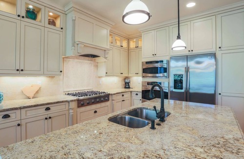 Pelican Bay House | Beautifully Renovated Beach Home Great for Kids & Families; 5 Minute Walk to Beach; Community Pool