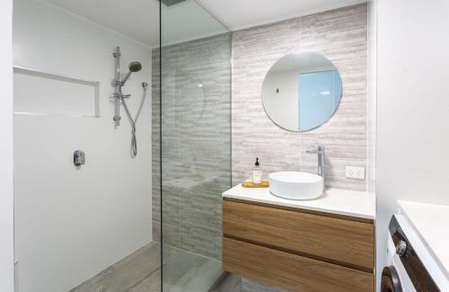 Maroochydore Apartment | Beautifully Renovated Maroochydore Beach Apartment