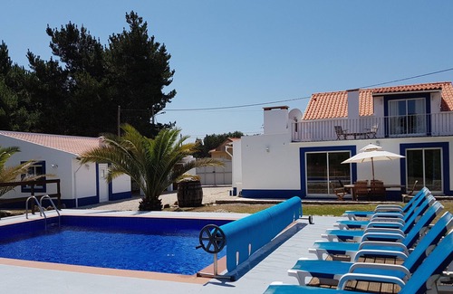 Caldas da Rainha House | Beautifully renovated private house with separate garden bedroom and heated pool