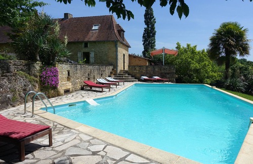 Fleurac House | Beautifully renovated country house in fantastic location and a vast private pool!