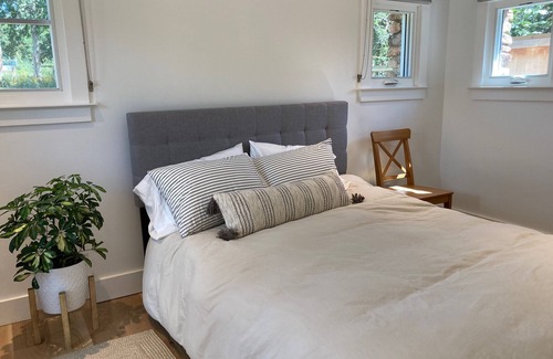 Melody Heights House | Beautifully Renovated Historic Boulder Guesthouse for Longer Stays/30 day min