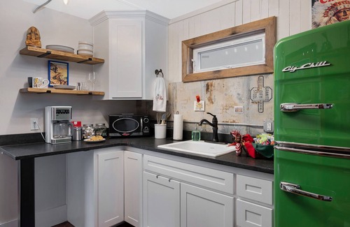 Canyon House | Beautifully renovated vintage train car located near WTAMU & Palo Duro Canyon
