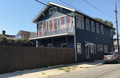 Bywater Apartment | Beautifully Restored Mid Century Arts and Craftsman Apartment - Historic Bywater