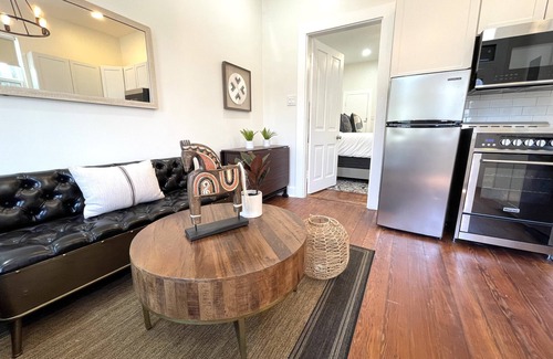 West Riverside House | Beautifully Restored! - New Orleans 3 Bedroom Shotgun Home-15 Min French Quarter