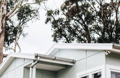 Bendalong Cottage | Beautifully restored 1950's beach shack
