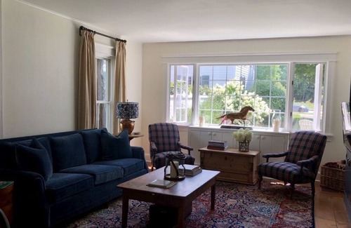 Dorset House | Beautifully restored Cottage on the Green in Dorset, Vermont