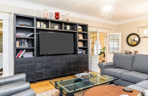Chico House | Beautifully restored historic home within walking distance of downtown Chico!