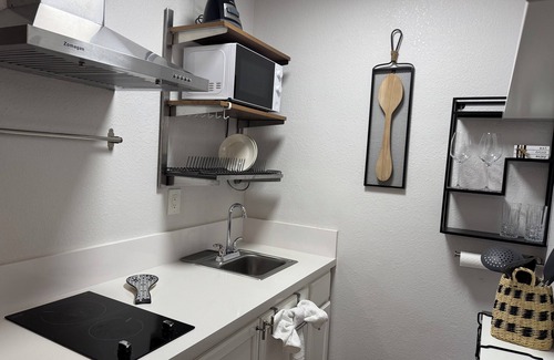 Stockton Apartment | Beautifully Studio apartment, offering a warm ambiance with modern amenities.