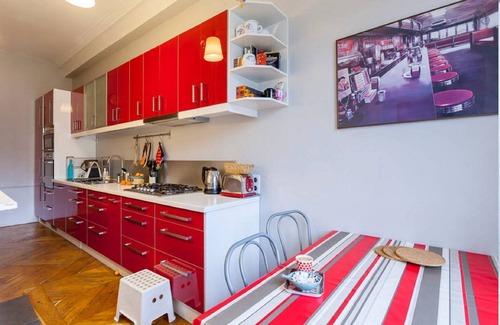 1st Arrondissement Apartment | Beautil Flat On The River Side In Lyon. Up To 11 People