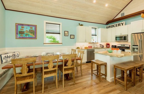 Midtown House | *BEAUTY OF THE BEACH* Monthly Beach House Rental + LAST KEY SERVICES…