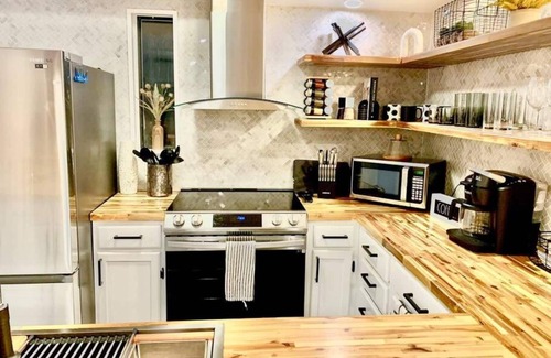 Fort Walton Beach House | Beauty & The Beach near Gulf Beaches & Bay