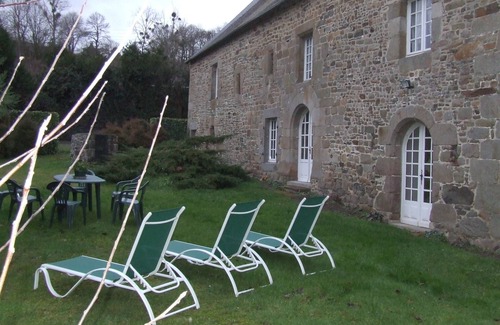 Roz-sur-Couesnon Cottage | Beauvoir mansion 8 km from the Mont Saint Michel.