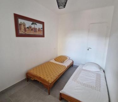 Boujan-sur-Libron Apartment | Beaux Souvenirs