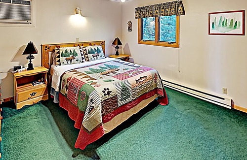 Hayward Cabin | Beaver Bay Lodge On 2,500 Acre Nelson Lake Hayward, WI