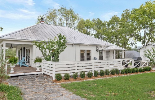 Lowell House | Beaver Lake Timeless 100 Year Old Cabin Centrally Located NorthwestArkansasn