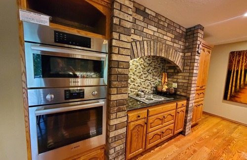 Beaver Shores House | Beaver Point-Upscale Lake Home-Minutes to Prairie Creek Marina/Historic Rogers