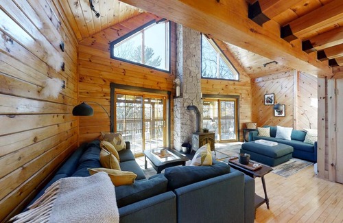Boothbay Harbor House | Beaver Run Cabin
